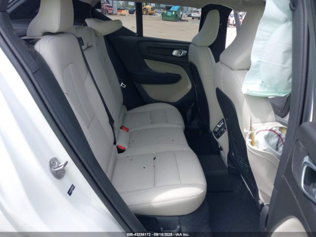 2024 VOLVO XC40 YV4L12UL9R2316151 Photo 7