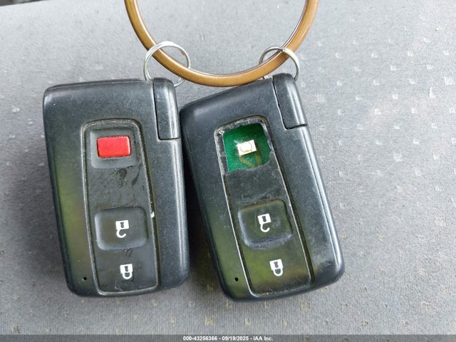 Продажа на аукционе авто 2006 Toyota Prius, vin: JTDKB22U767072148, номер лота: 43256366