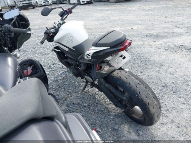 2024 TRIUMPH MOTORCYCLE STREET TRIPLE SMTA604S0RTBL7292 Photo 2