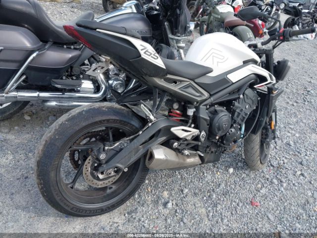 2024 TRIUMPH MOTORCYCLE STREET TRIPLE SMTA604S0RTBL7292 Photo 3