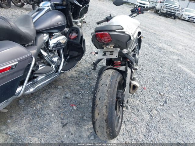 2024 TRIUMPH MOTORCYCLE STREET TRIPLE SMTA604S0RTBL7292 Photo 5