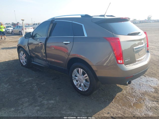 2016 CADILLAC SRX 3GYFNBE36GS582421 Photo 2