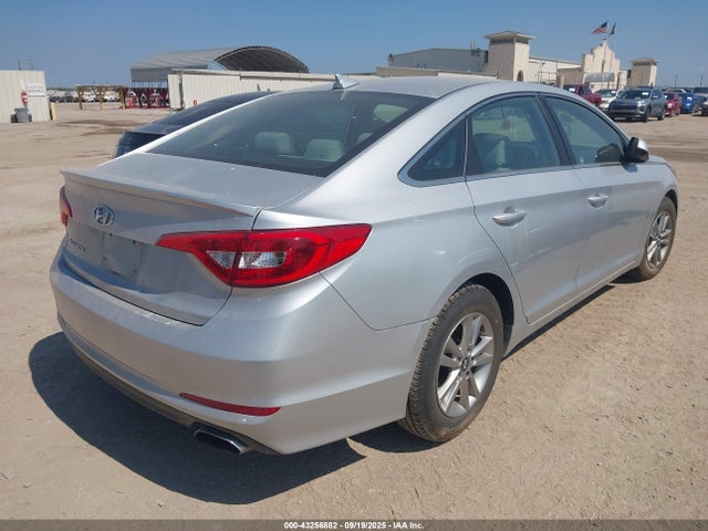 5NPE24AF0HH570315 Hyundai 2017