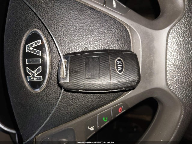 Продажа на аукционе авто 2017 Kia Forte Lx, vin: KNAFK5A82H5727139, номер лота: 43256970