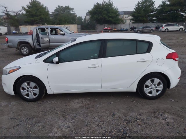 Продажа на аукционе авто 2017 Kia Forte Lx, vin: KNAFK5A82H5727139, номер лота: 43256970