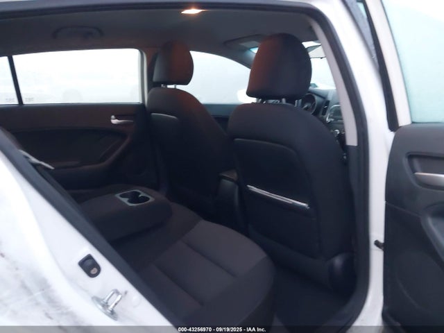 Продажа на аукционе авто 2017 Kia Forte Lx, vin: KNAFK5A82H5727139, номер лота: 43256970
