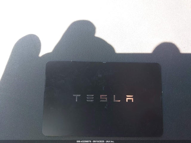 2023 TESLA MODEL 3 5YJ3E1EA8PF609483 Photo 10