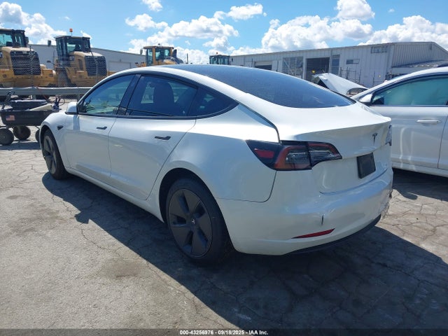 2023 TESLA MODEL 3 5YJ3E1EA8PF609483 Photo 2