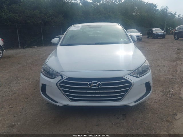 5NPD84LF8HH023767 Hyundai Elantra