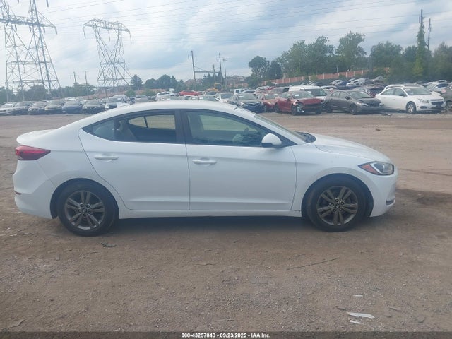 5NPD84LF8HH023767 Hyundai Elantra