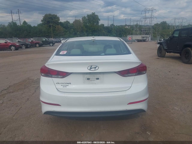 5NPD84LF8HH023767 Hyundai Elantra