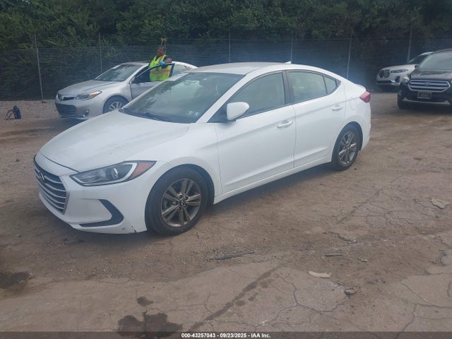 5NPD84LF8HH023767 Hyundai Elantra