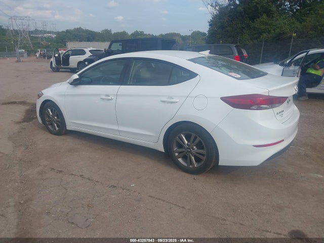 5NPD84LF8HH023767 Hyundai Elantra