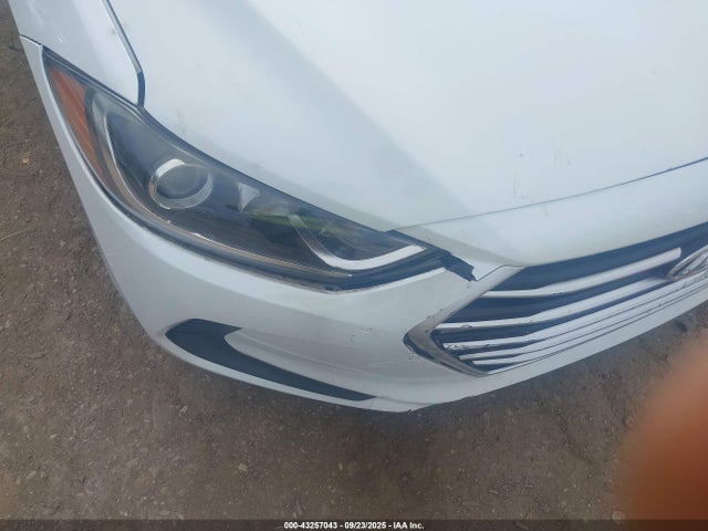 5NPD84LF8HH023767 Hyundai Elantra