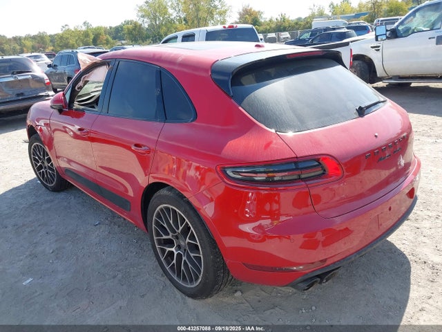 2017 PORSCHE MACAN WP1AF2A52HLB61709 Photo 2