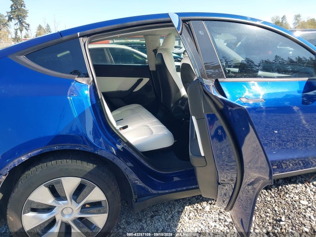 2020 TESLA MODEL Y 5YJYGDEE8LF031142 Photo 7