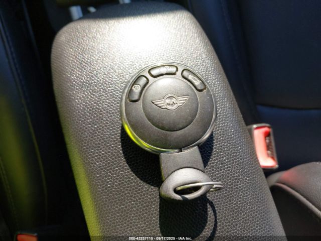 2016 MINI COUNTRYMAN WMWZC5C58GWU02193 Photo 10