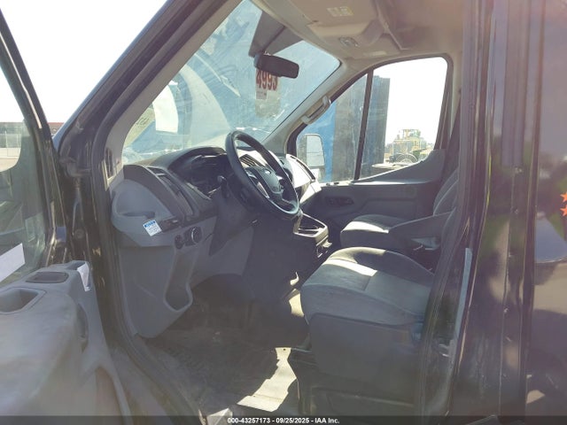 1FDBF9ZM3GKB54522 Ford 2016