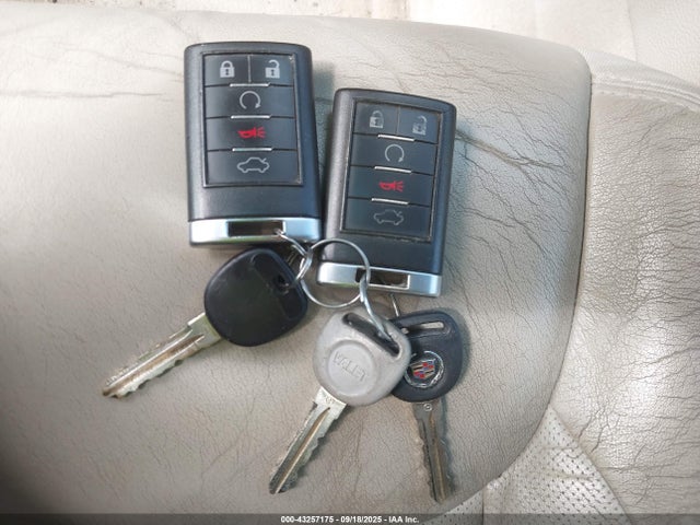 2011 CADILLAC DTS 1G6KD5E62BU103913 Photo 10
