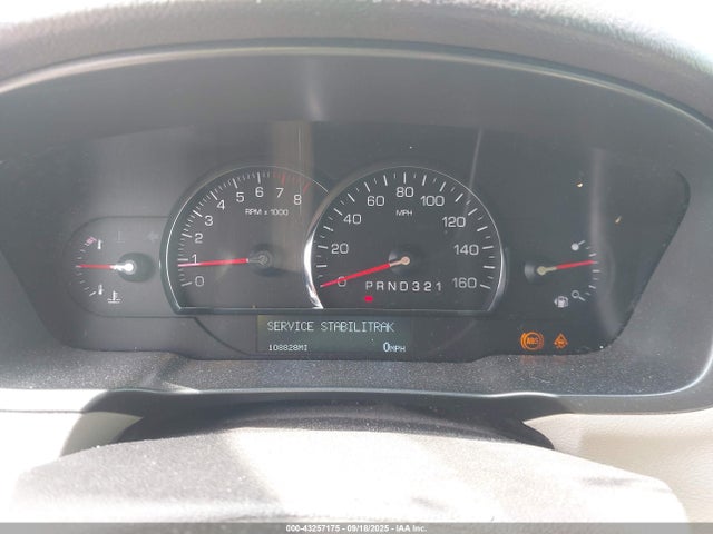 2011 CADILLAC DTS 1G6KD5E62BU103913 Photo 6