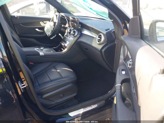 W1N0G8EB7NV399609 Mercedes-Benz Glc 300 4matic Suv