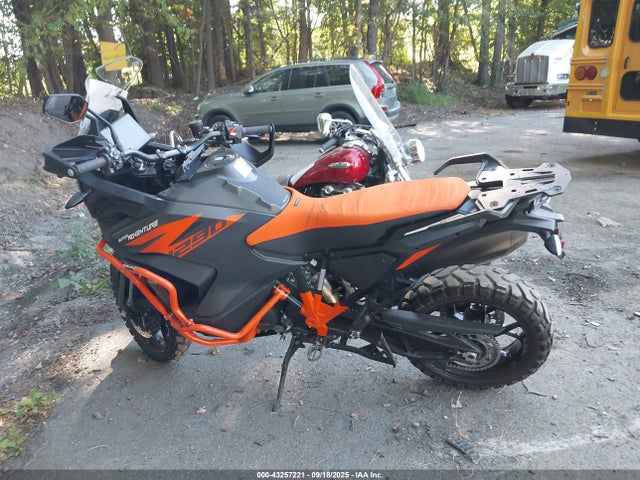 KTM Super Adventure 2023 VBKV79406PM966824 Image 13