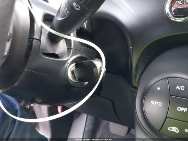 2016 FIAT 500E 3C3CFFGE2GT197772 Photo 10