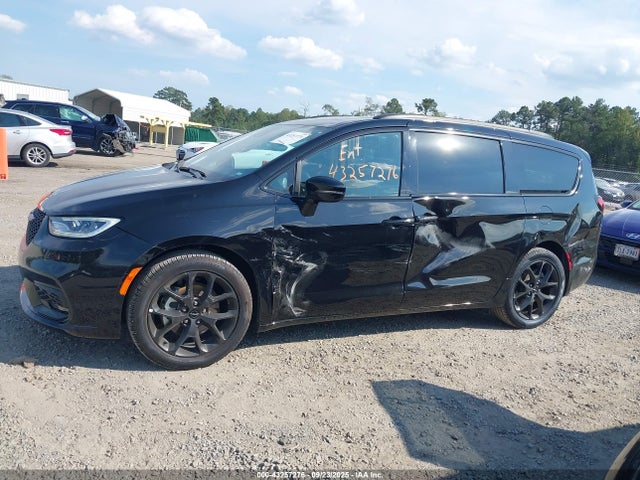 Chrysler Pacifica 2025 2C4RC1GG2SR524475 Image 14