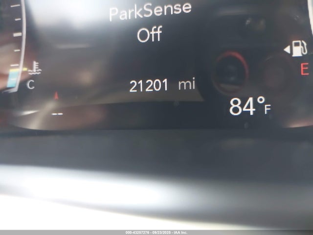 Chrysler Pacifica 2025 2C4RC1GG2SR524475 Image 15