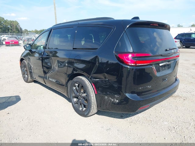 Chrysler Pacifica 2025 2C4RC1GG2SR524475 Image 3