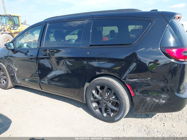 Chrysler Pacifica 2025 2C4RC1GG2SR524475 Image 6