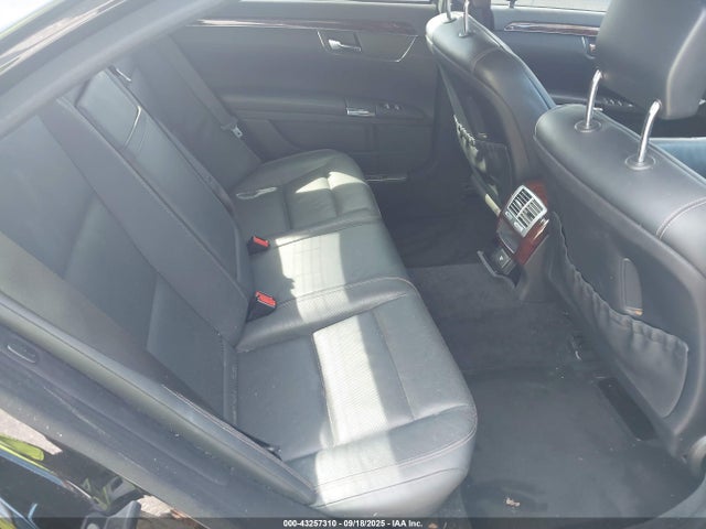 2011 Mercedes-benz S 550 მანქანა იყიდება აუქციონზე, vin: WDDNG7BB2BA377411, აუქციონის ნომერი: 43257310