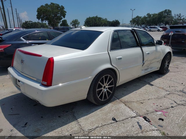 2011 CADILLAC DTS 1G6KP5ES6BU147532 Photo 3