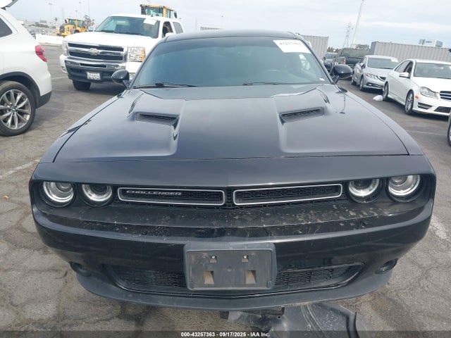 Dodge Challenger 2018 2C3CDZAG2JH328328 Image 12