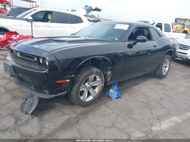 Dodge Challenger 2018 2C3CDZAG2JH328328 Image 2