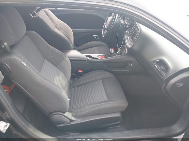 Dodge Challenger 2018 2C3CDZAG2JH328328 Image 5