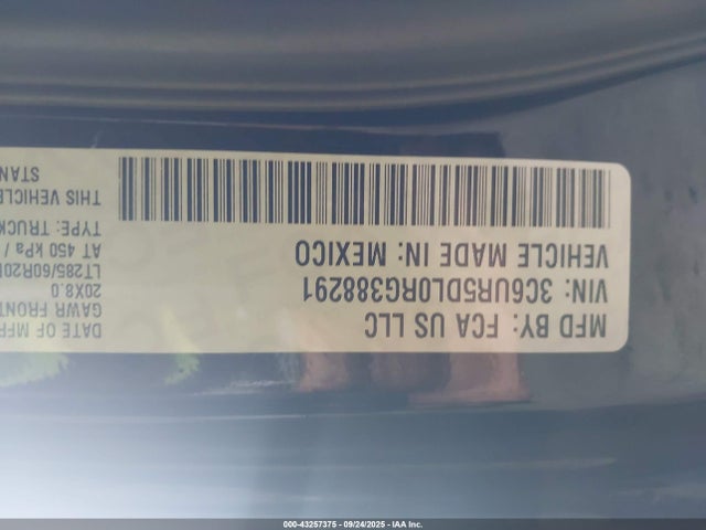 3C6UR5DL0RG388291 RAM 2500 Big Horn 4x4 6&#039;4 Box