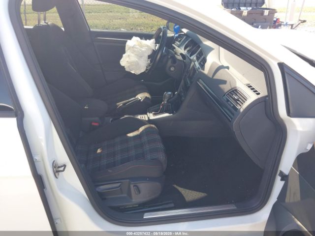 2017 VOLKSWAGEN GOLF GTI 3VW4T7AU9HM029022 Photo 4