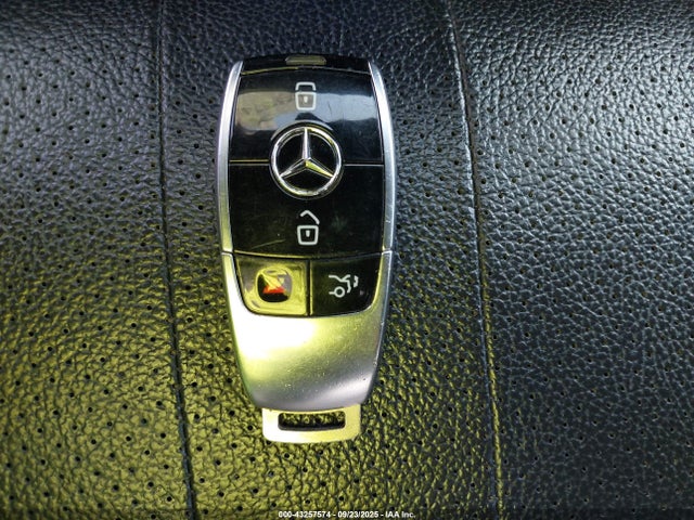 2017 Mercedes-benz E 300 მანქანა იყიდება აუქციონზე, vin: WDDZF4JB5HA039823, აუქციონის ნომერი: 43257574