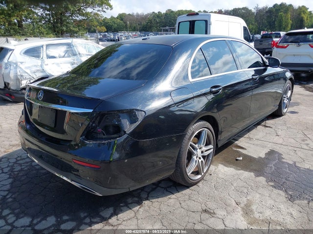 2017 Mercedes-benz E 300 მანქანა იყიდება აუქციონზე, vin: WDDZF4JB5HA039823, აუქციონის ნომერი: 43257574