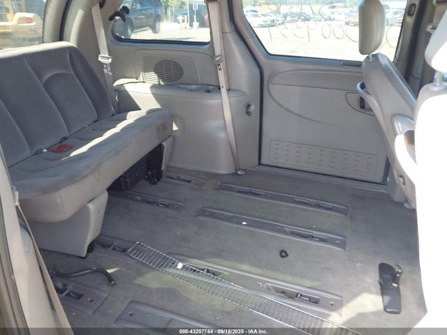 Aukcja sprzedaży 2002 Chrysler Voyager, vin: 1C8GJ25B02B668842, numer aukcji: 43257744