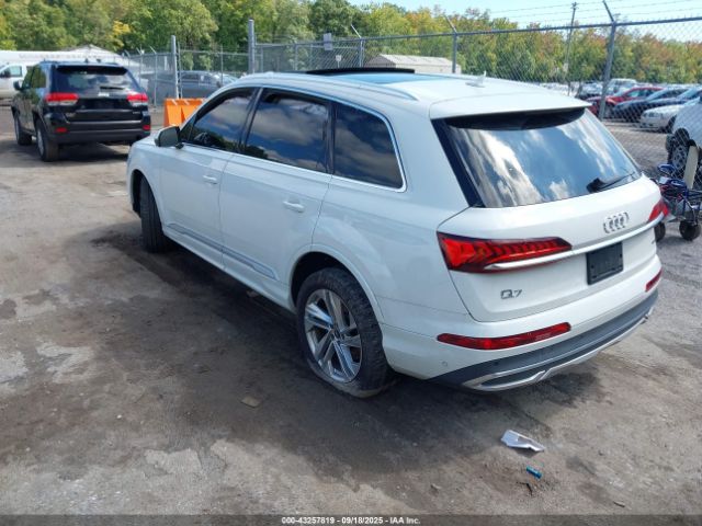 2021 AUDI Q7 WA1LXAF72MD014140 Photo 2