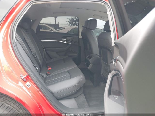 2022 AUDI E-TRON SPORTBACK WA11AAGE4NB015096 Photo 7