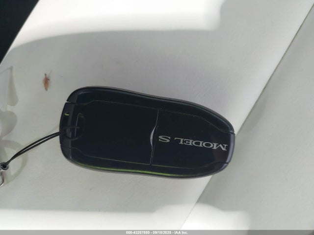 2017 TESLA MODEL S 5YJSA1E2XHF197827 Photo 10