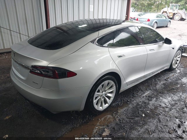 2017 TESLA MODEL S 5YJSA1E2XHF197827 Photo 3