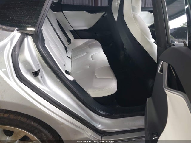 2017 TESLA MODEL S 5YJSA1E2XHF197827 Photo 7