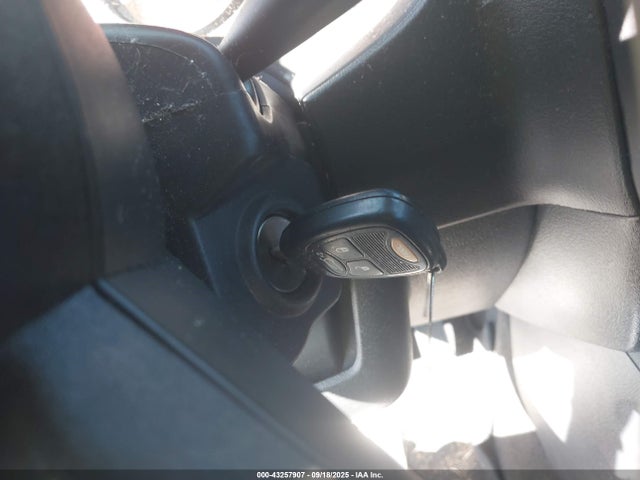 1C4NJDBB7FD376799 Jeep Compass