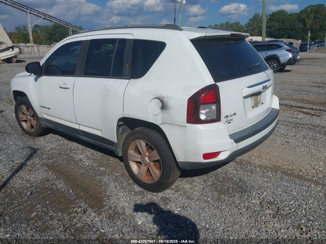 1C4NJDBB7FD376799 Jeep Compass