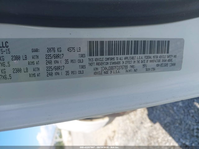 1C4NJDBB7FD376799 Jeep Compass