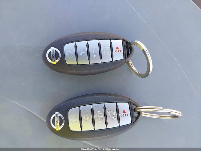 JN8AT2MT0KW256736 Nissan Rogue